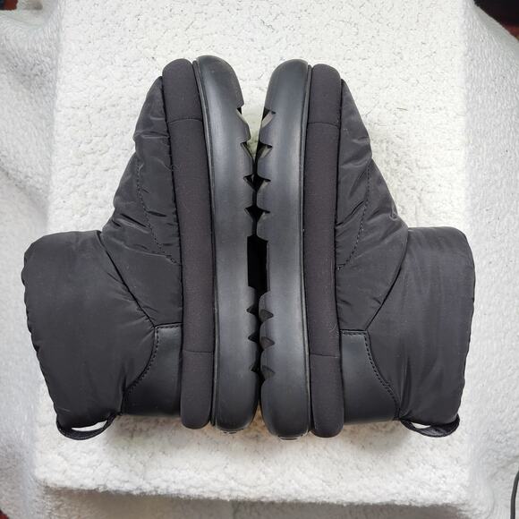 UGG Classic Maxi Mini boots black bootie womens size 7 - Picture 3 of 6